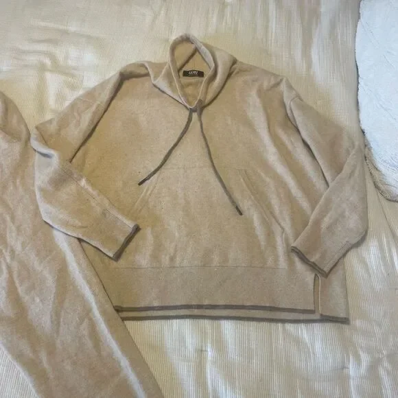 GOBI beige cashmere women’s lounge set, size XS - Picture 3 of 11